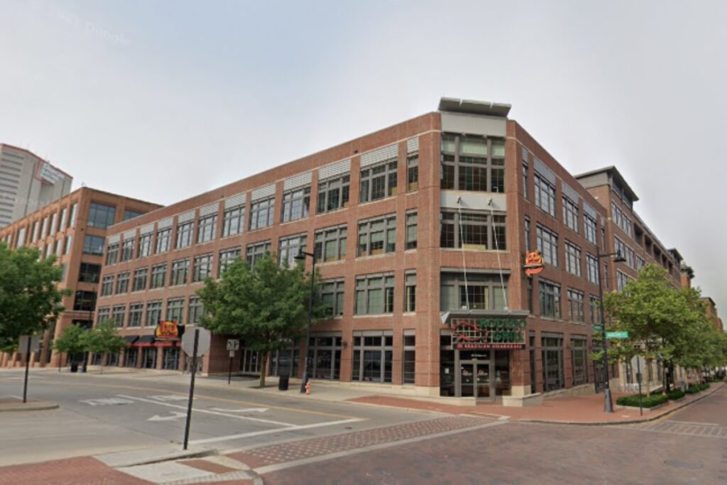 New Jersey Fast-Food Franchise Owner Pleads Guilty to $2.4M Tax Fraud Scheme