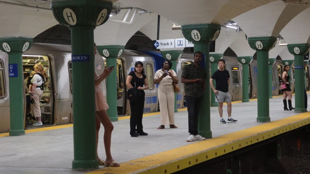 New Jersey's Hoboken PATH train station will be closed soon