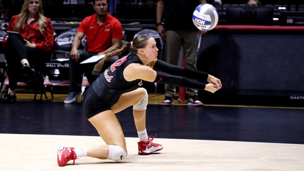 Volleyball Travels East For UConn Challenge