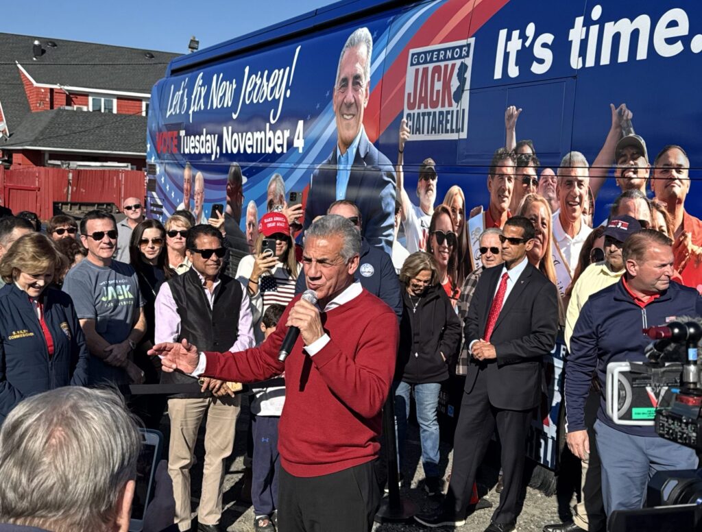 On bus tour, Ciattarelli says New Jersey ‘hangs in the balance’
