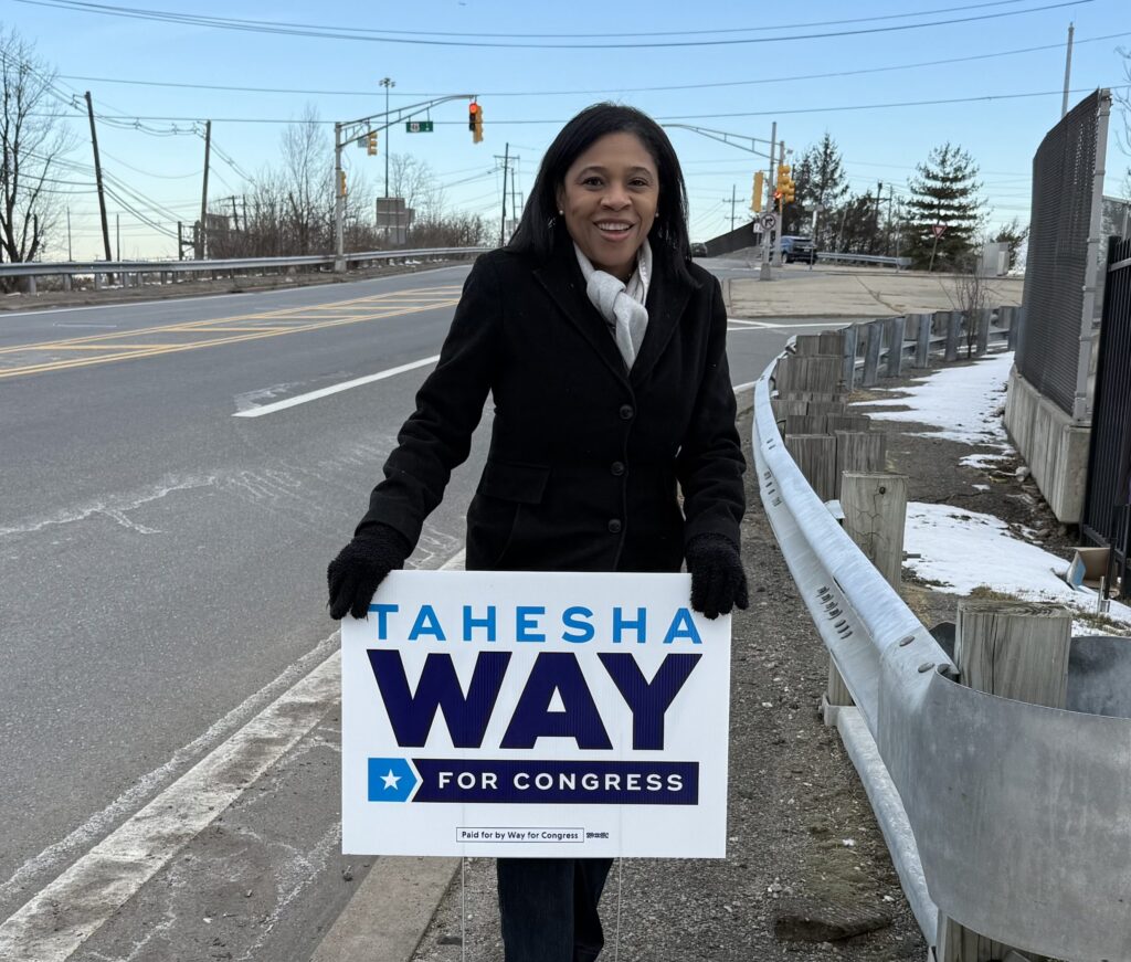 DLGA ups pro-Way spending to $1.4 million