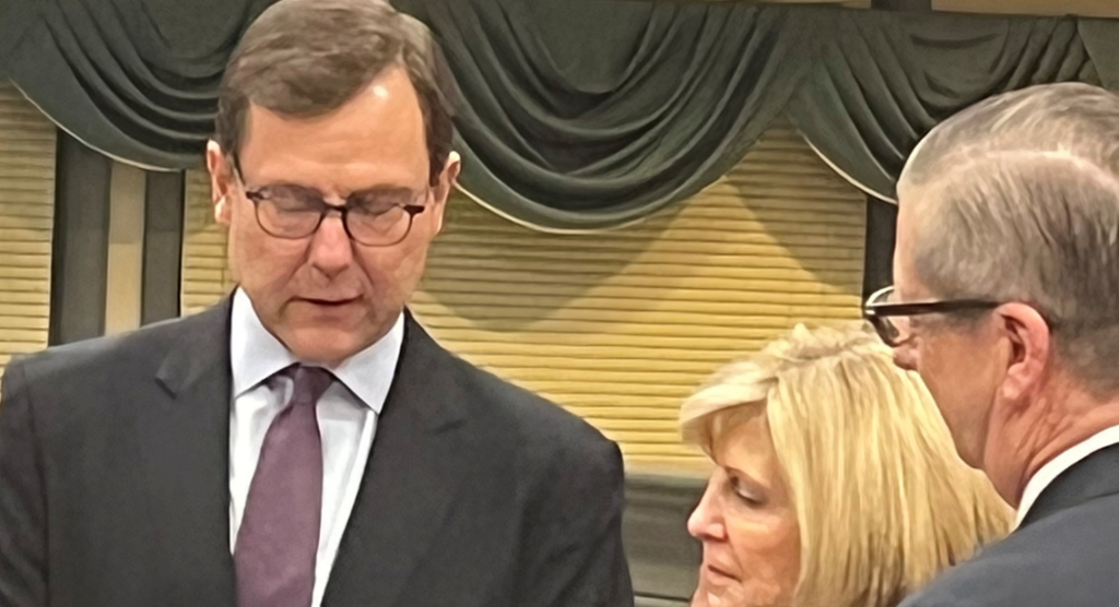 Kean Can't Afford Getting Stuck in a Tunnel