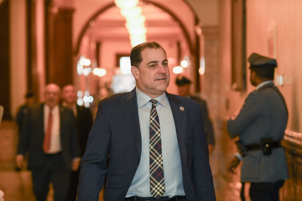 Legislative committees pass last-minute, $128 million spending bill