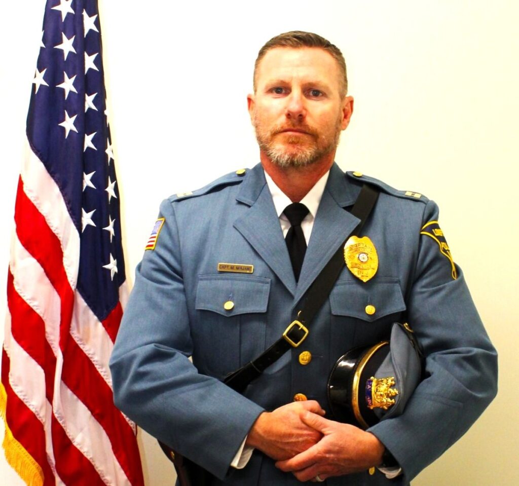 Lower Deputy Chief Completes Leadership Courses