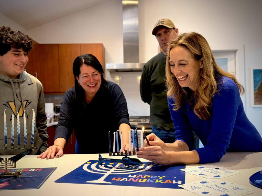 Sherrill taps Jill Hirsch as Sports Authority president