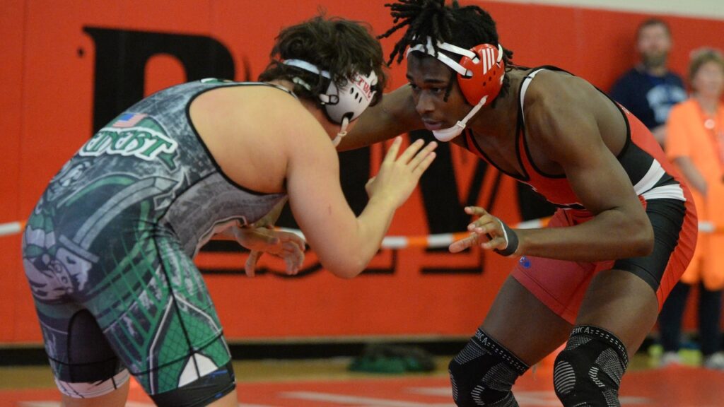 Steinert continues hot streak with key CVC divisional win over Hightstown