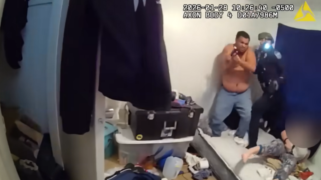 Bodycam video of Knoxville police finding 15-year-old runaway