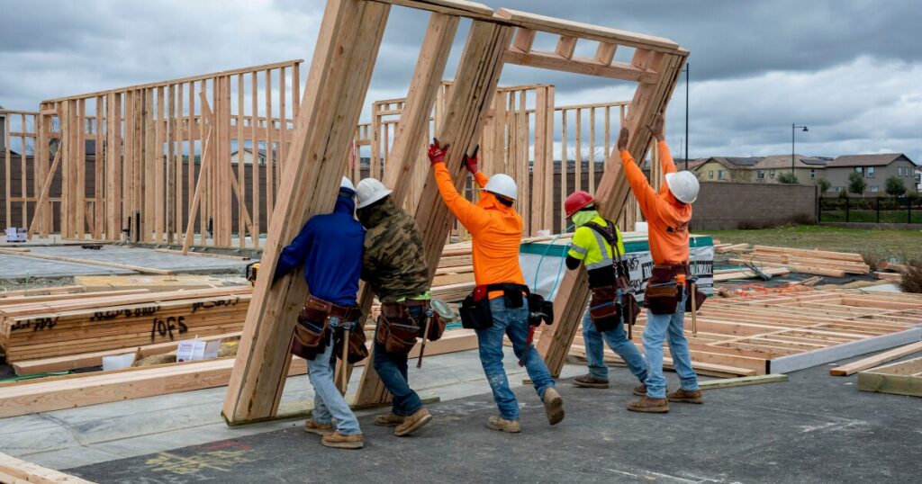 Builders push 'Trump Homes' in pitch for a million houses