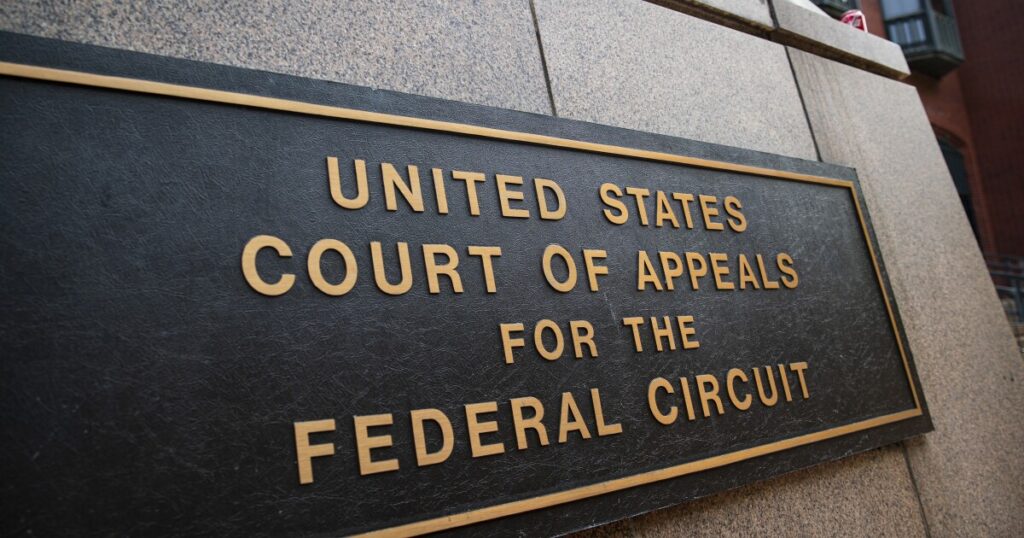 CFPB shutdown battle reaches crucial D.C. Circuit hearing