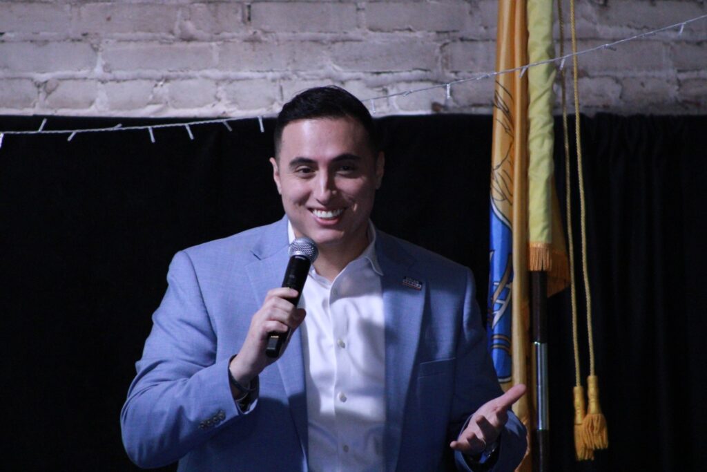 Former DNC chairman endorses Varela for NJ-7