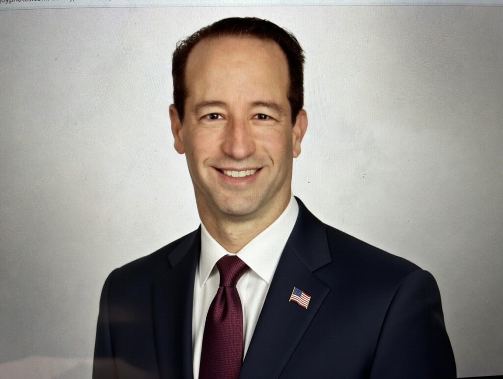 Livingston Mayor Shawn Klein will run for Essex County Commissioner