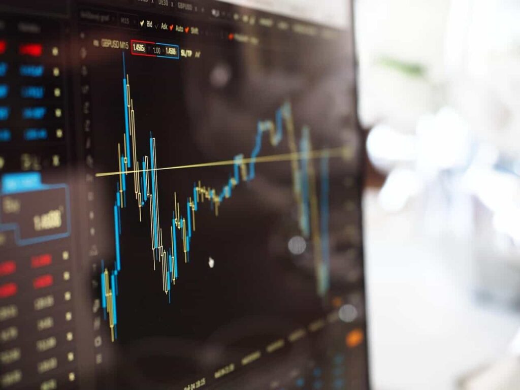 Mortgage Rates Tick Up After Strong Manufacturing Report, Key Jobs Data Delayed