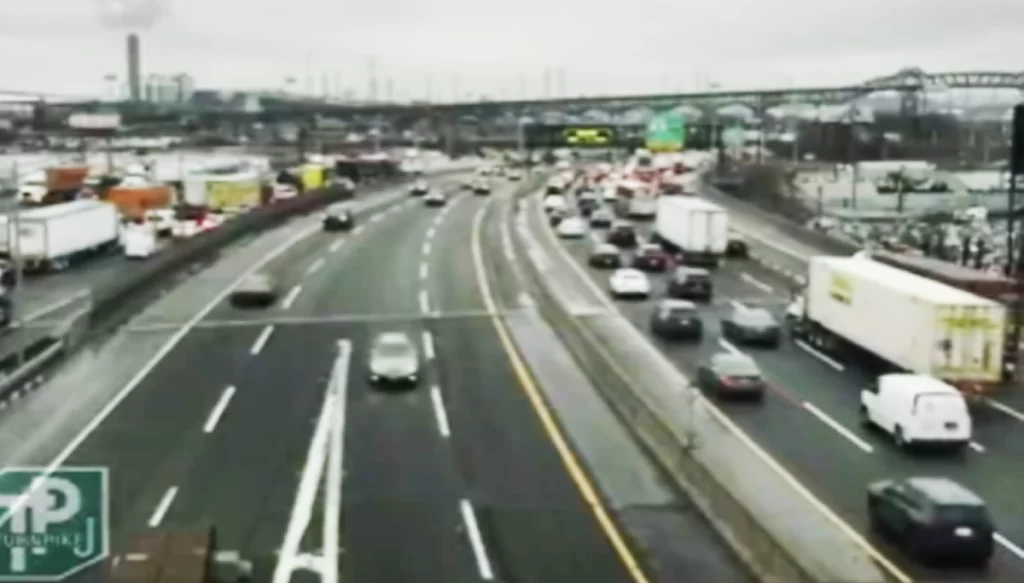 Friday Morning Commute in New Jersey Hit by Crashes Delays and Route 55 Closure