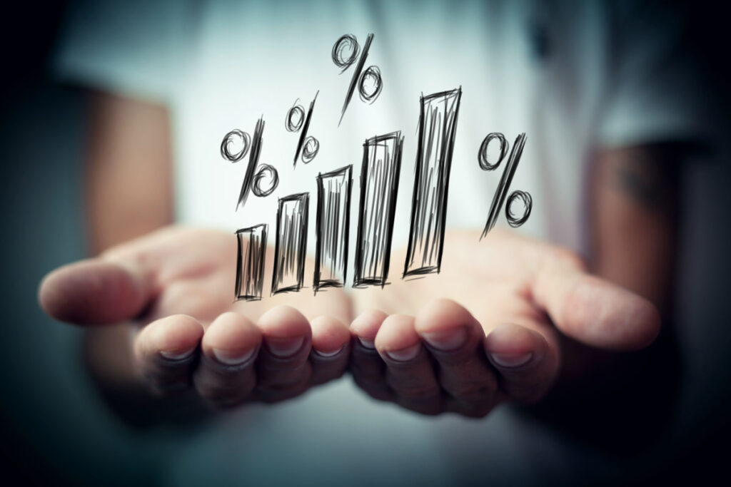 Mortgage rates steady as oil and jobs data raise risk