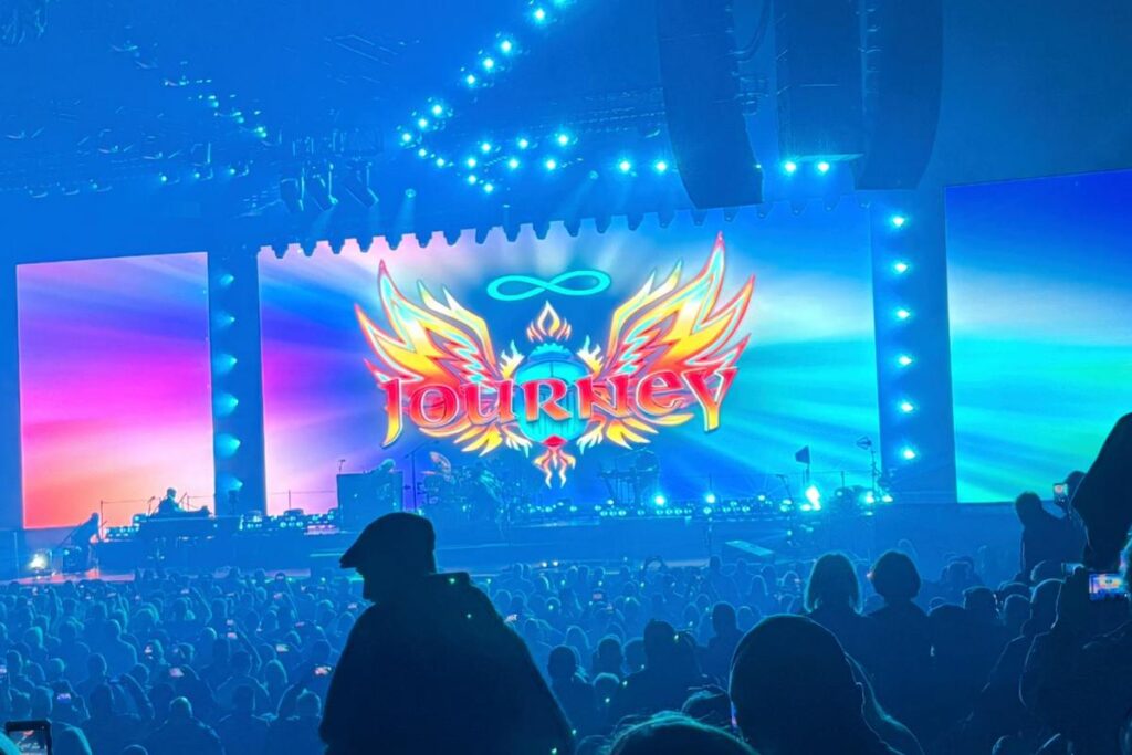 Spur of the moment, I went and saw Journey in Trenton, NJ