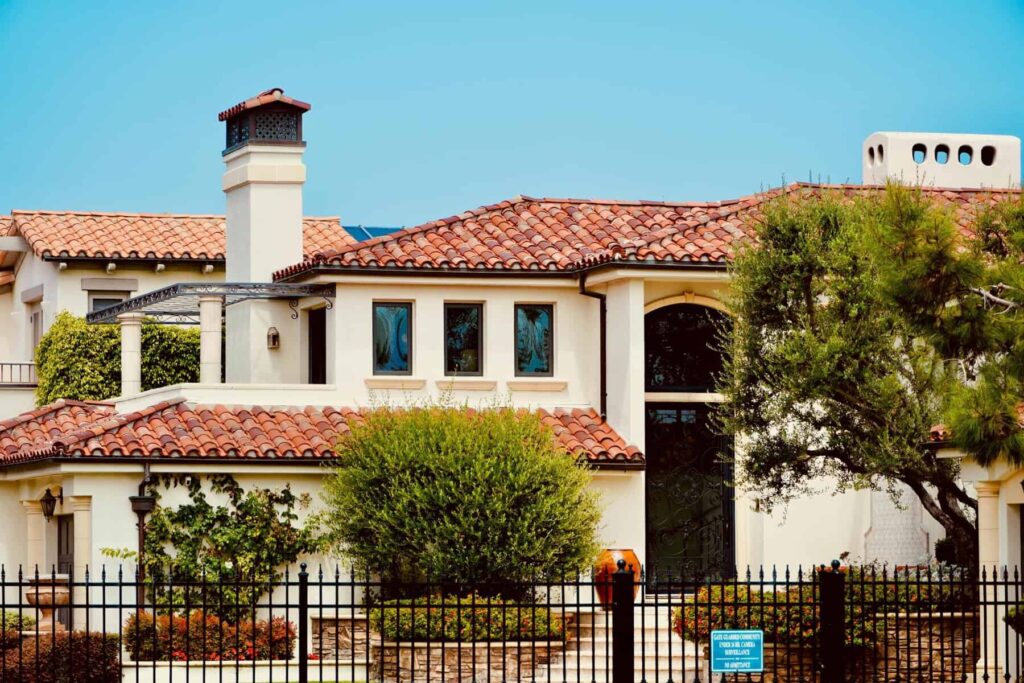 The Typical U.S. Homeowner Hangs Onto Their House For 12 Years. In Los Angeles, It’s 20 Years.