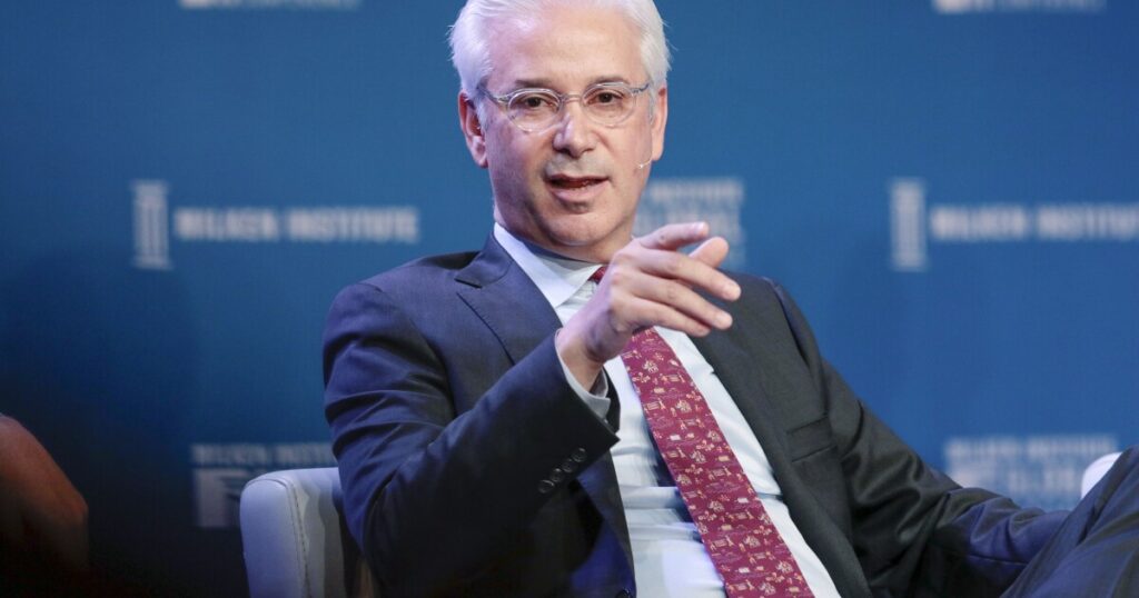 Wells Fargo fully sheds Fed's massive 2018 enforcement order