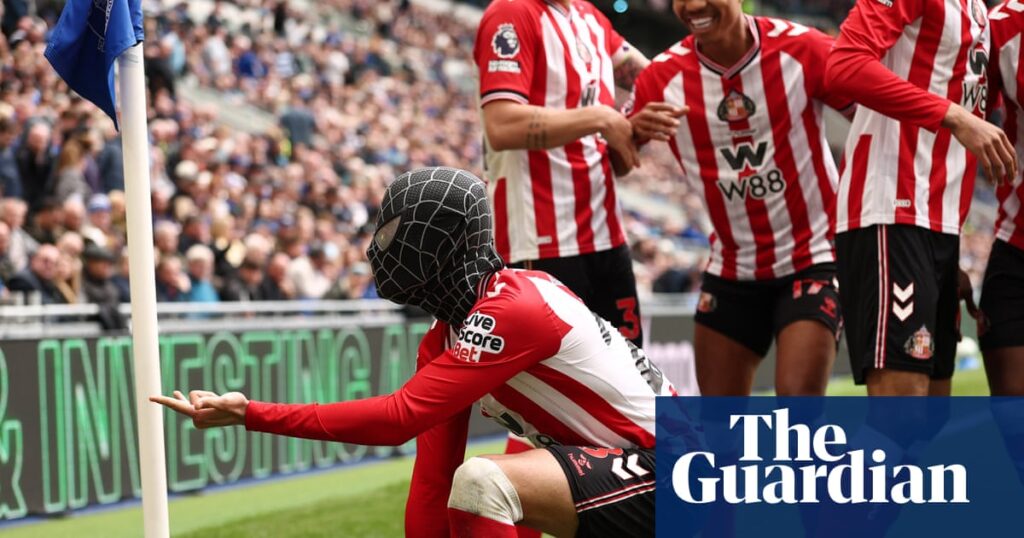 Enzo Le Fée and Wilson Isidor save the day for Sunderland at Everton | Premier League