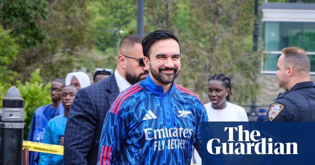 Mamdani made a play for fashion’s premier league in his custom-made Arsenal kurta | Fashion Mamdani made a play for fashion’s premier league in his custom-made Arsenal kurta | Fashion