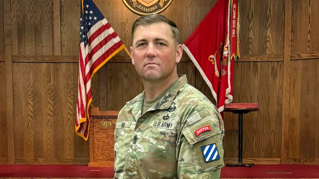 43-year-old sergeant major completes Army Sapper Course 43-year-old sergeant major completes Army Sapper Course