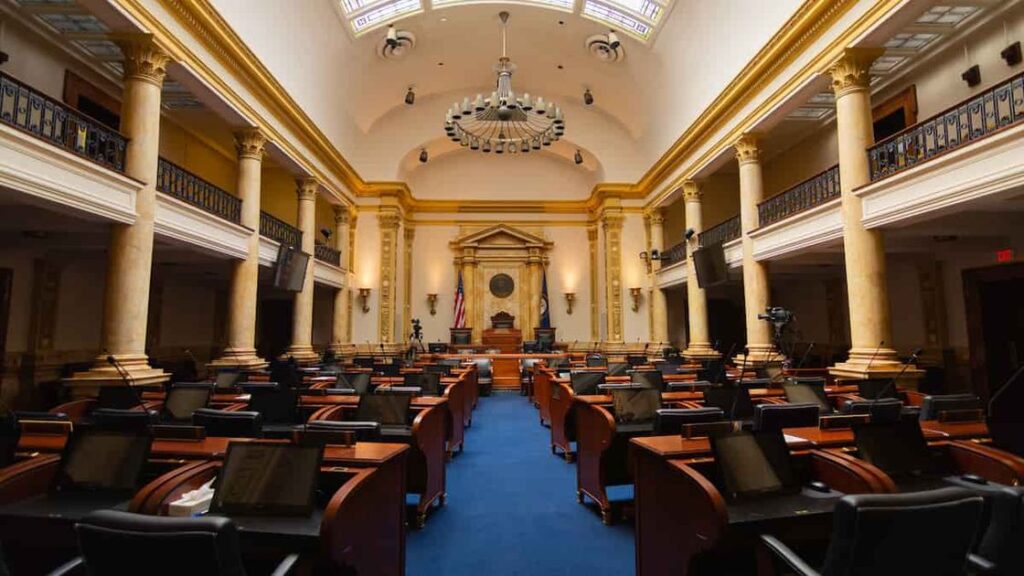 Kentucky Files Lawsuits Against Prediction, Sweeps Operators