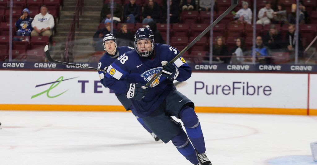 Oliver Suvanto: 2026 NHL Draft Prospect Profile: A Mature, Defensive Center