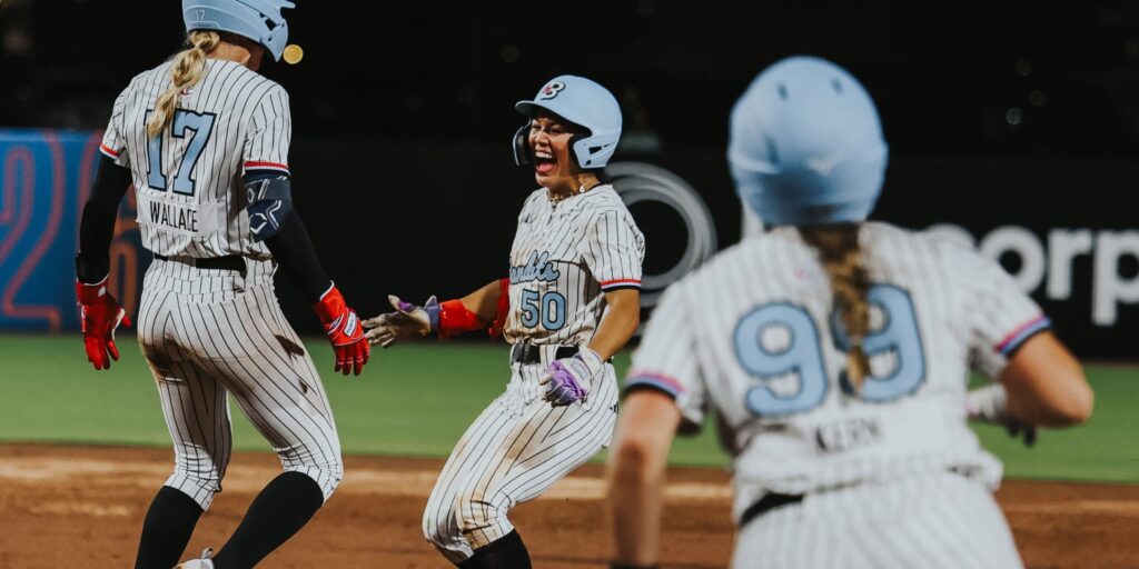 Ailana Agbayani's AUSL walk-off draws shades of dad Benny