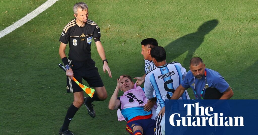 Argentina players face bans as Fifa opens investigation into World Cup final brawls | Argentina Argentina players face bans as Fifa opens investigation into World Cup final brawls | Argentina