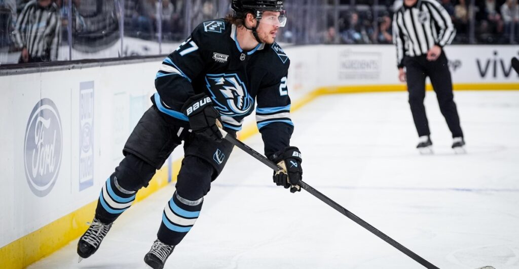 Devils Offer Sheet Mammoth C Barrett Hayton for 1-Year, $4.775M Devils Offer Sheet Mammoth C Barrett Hayton for 1-Year, $4.775M