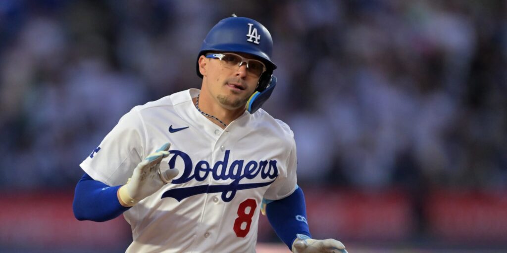 Enrique Hernández activated from injured list; Alex Freeland optioned