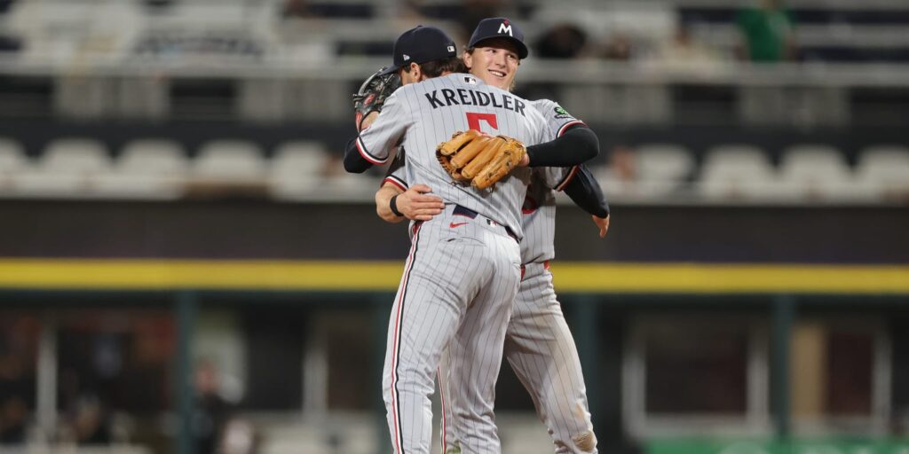 Four Twins players have weddings on same date