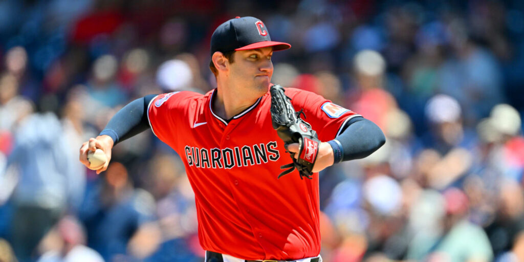 Gavin Williams posts immaculate inning in third against Twins