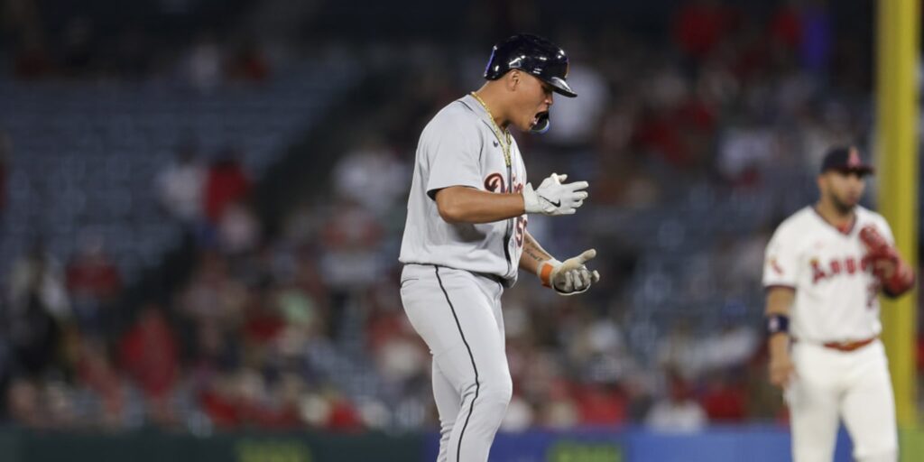 Hao-Yu Lee hits go-ahead double as Tigers come back to win