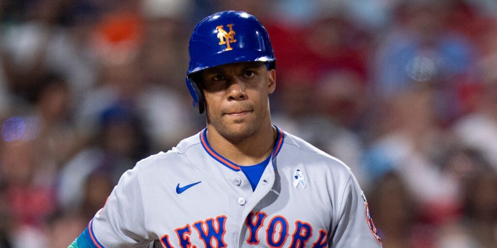 Juan Soto exits Mets' win over Phillies with left calf injury