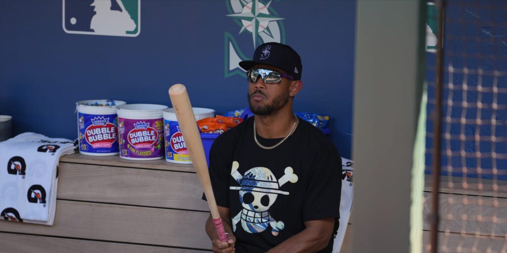 Julio Rodríguez, J.P. Crawford out with injuries