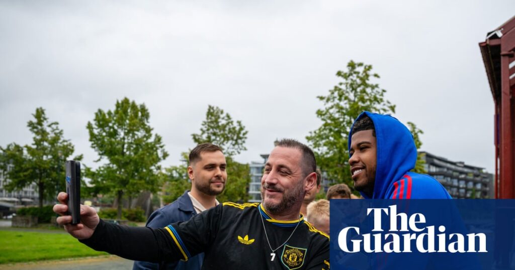 Manchester United and the quest to make mythical midfield a reality | Soccer Manchester United and the quest to make mythical midfield a reality | Soccer