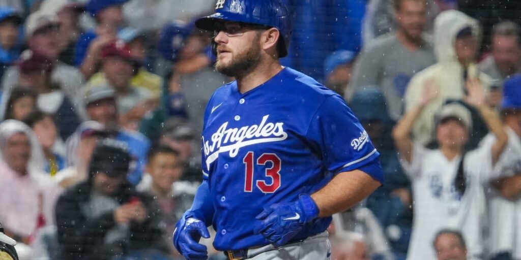 Max Muncy ties for fifth-most homers in Dodgers history