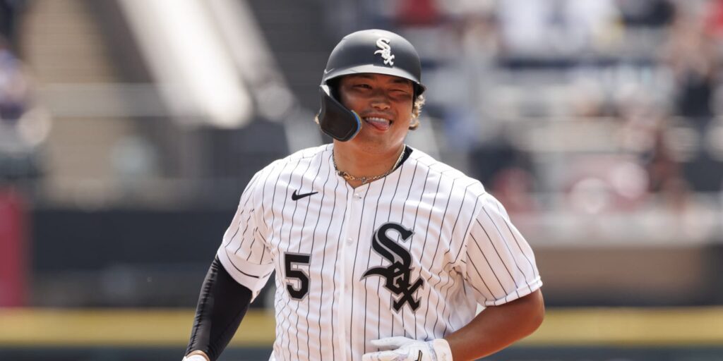 Munetaka Murakami homers twice on bobblehead day for White Sox