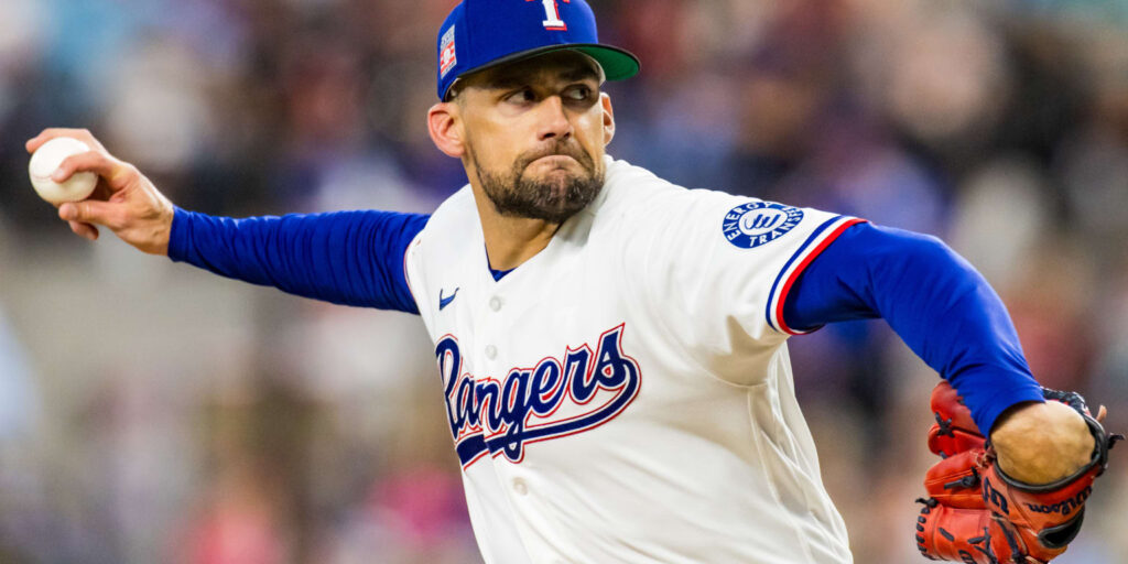 Nathan Eovaldi strikes out 8 as Rangers beat Mariners