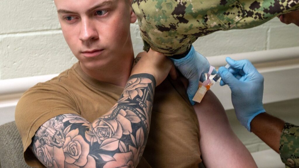 Navy reinstates flu vaccine rules for wide range of sailors