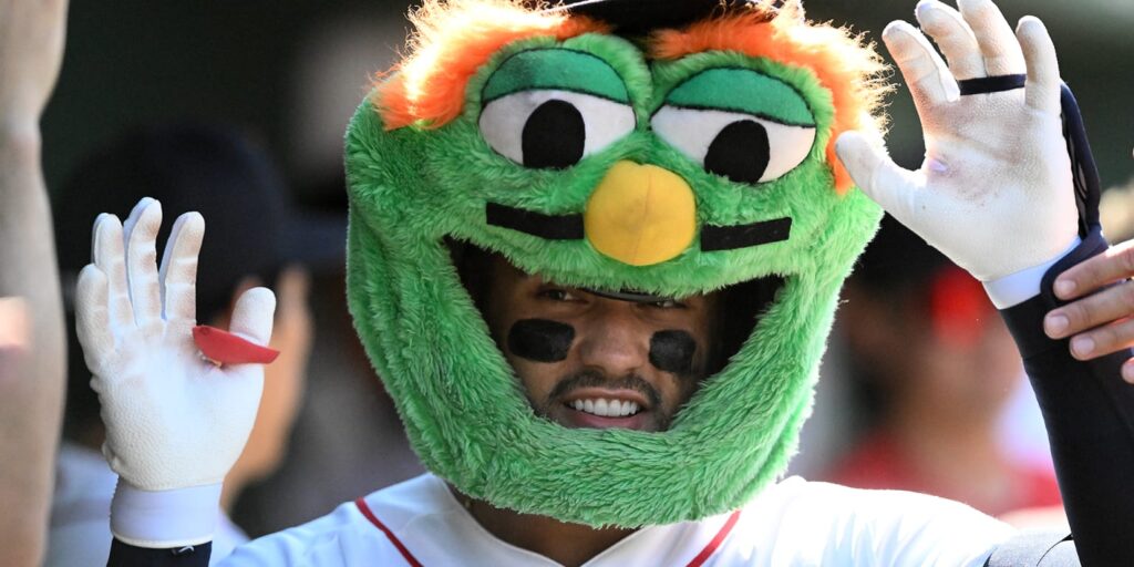 Red Sox extend win streak to 10 games with victory over Rays Red Sox extend win streak to 10 games with victory over Rays