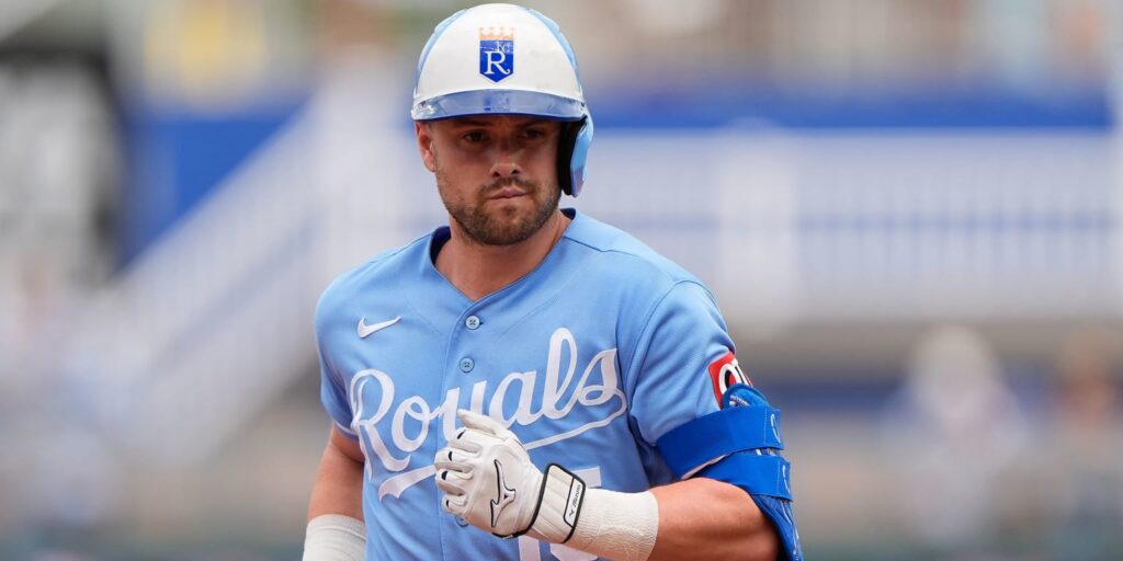 Royals earn back-to-back wins over Padres Royals earn back-to-back wins over Padres
