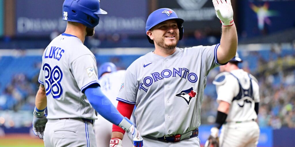 Alejandro Kirk, Blue Jays' offense outburst defeats Rays