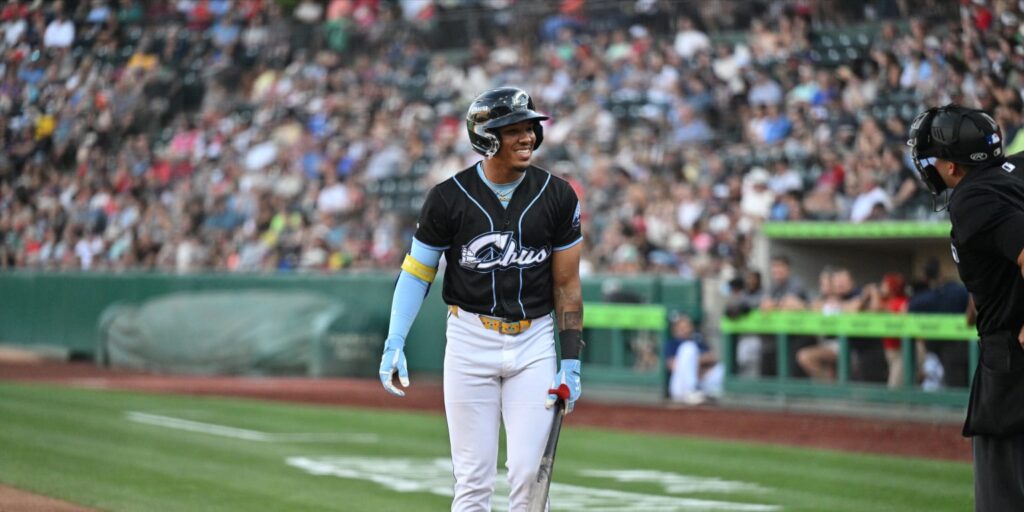 Angel Genao called up by Guardians (sources)