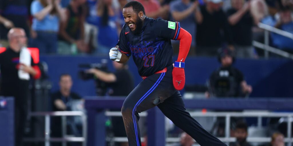 Blue Jays beat Yankees to gain ground in Wild Card race