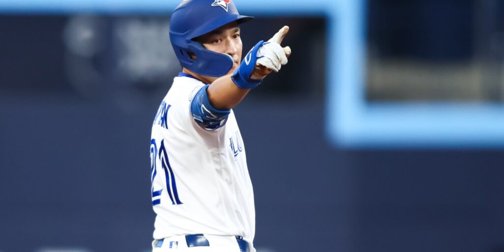 Brett Bateman leads Blue Jays over Red Sox