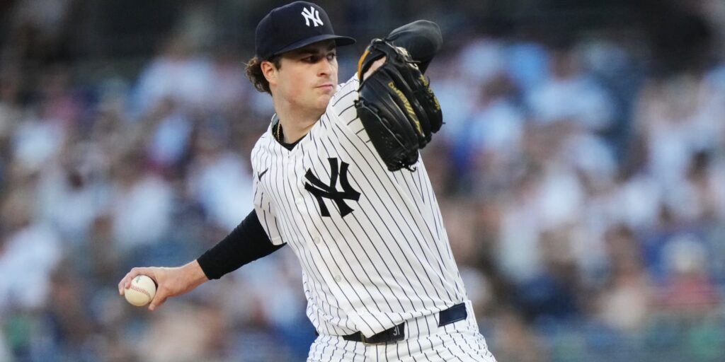 Cam Schlittler walks 5 in 3 innings for Yankees