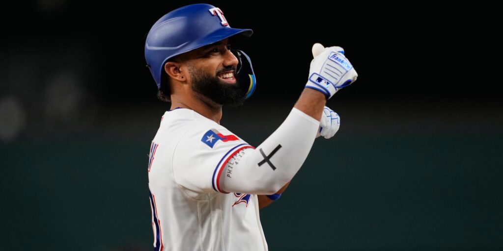 Ezequiel Duran hits go-ahead double, walk-off single in Rangers’ win Ezequiel Duran hits go-ahead double, walk-off single in Rangers' win