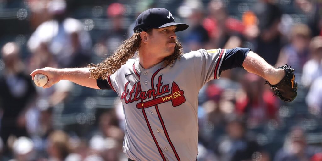 Grant Holmes takes no-hit bid into 7th inning in Braves' win