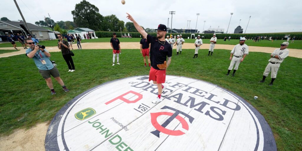 'Have a catch' or 'Play catch'? Settle the debate